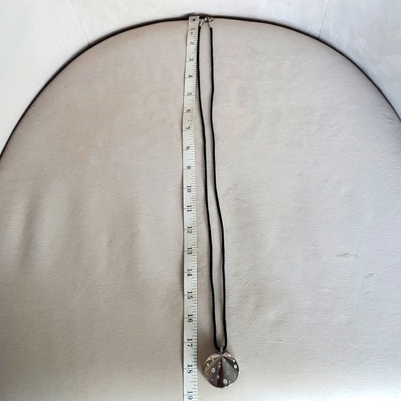 Swarovski Limited Edition Aura Compact Pendant - Picture 8 of 11